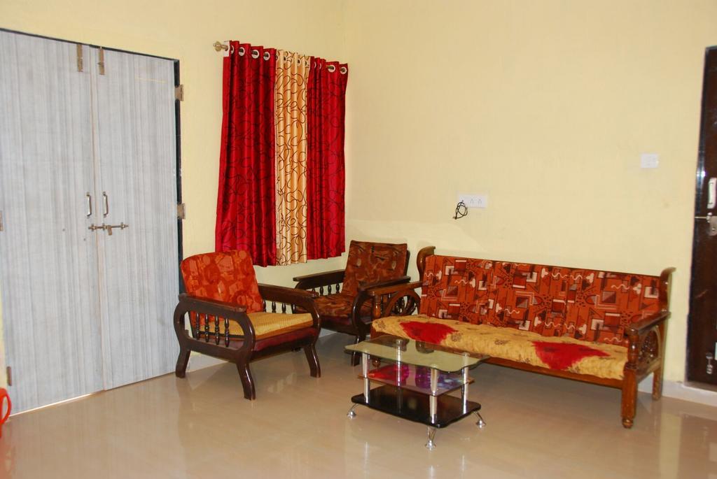 ماهاباليشوار Sadgurukrupa Villa Mahableshwar المظهر الخارجي الصورة